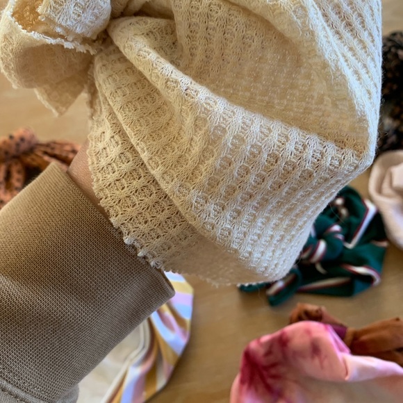 9 Bunny Knot brand bunnies! - Picture 8 of 15